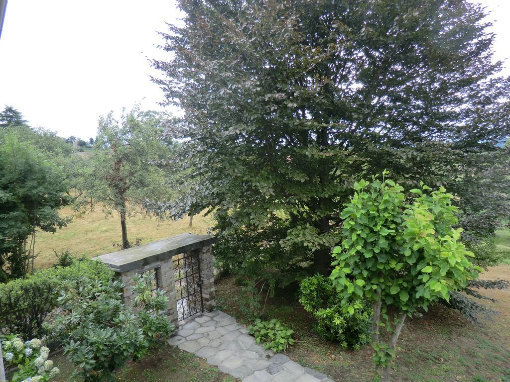 Вилла Casale Cadeloro Nebbiuno Экстерьер фото
